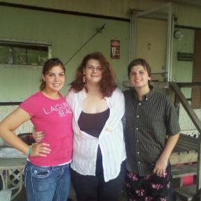 577039_4697619915987_1458179186_n