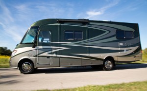 Mercedes-Benz-Winnebago-Itasca-Reyo-25T-RV-side