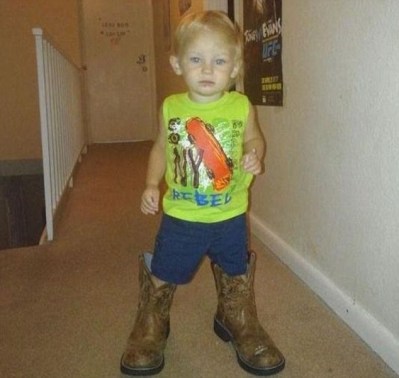 2AD18F9E00000578-3176062-Missing_Lonzie_Barton_seen_here_was_last_seen_at_Ravenw